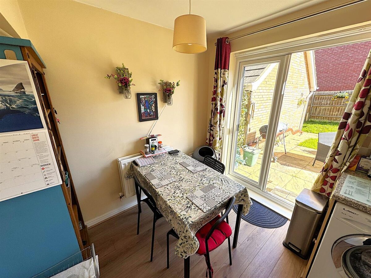 Corfe Close, Corby