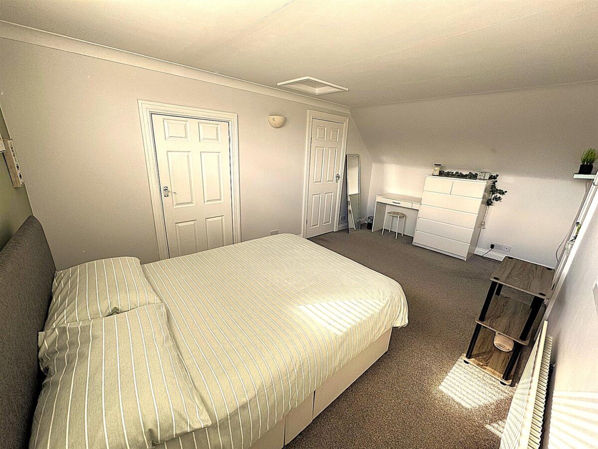 Hillside Crescent, Weldon, Corby