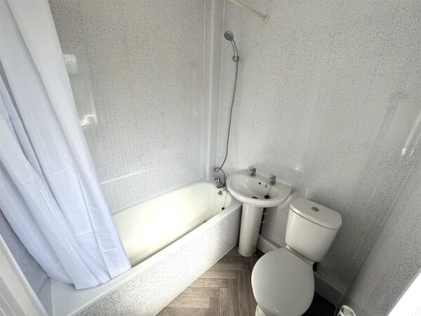 Springfield Grove, Corby