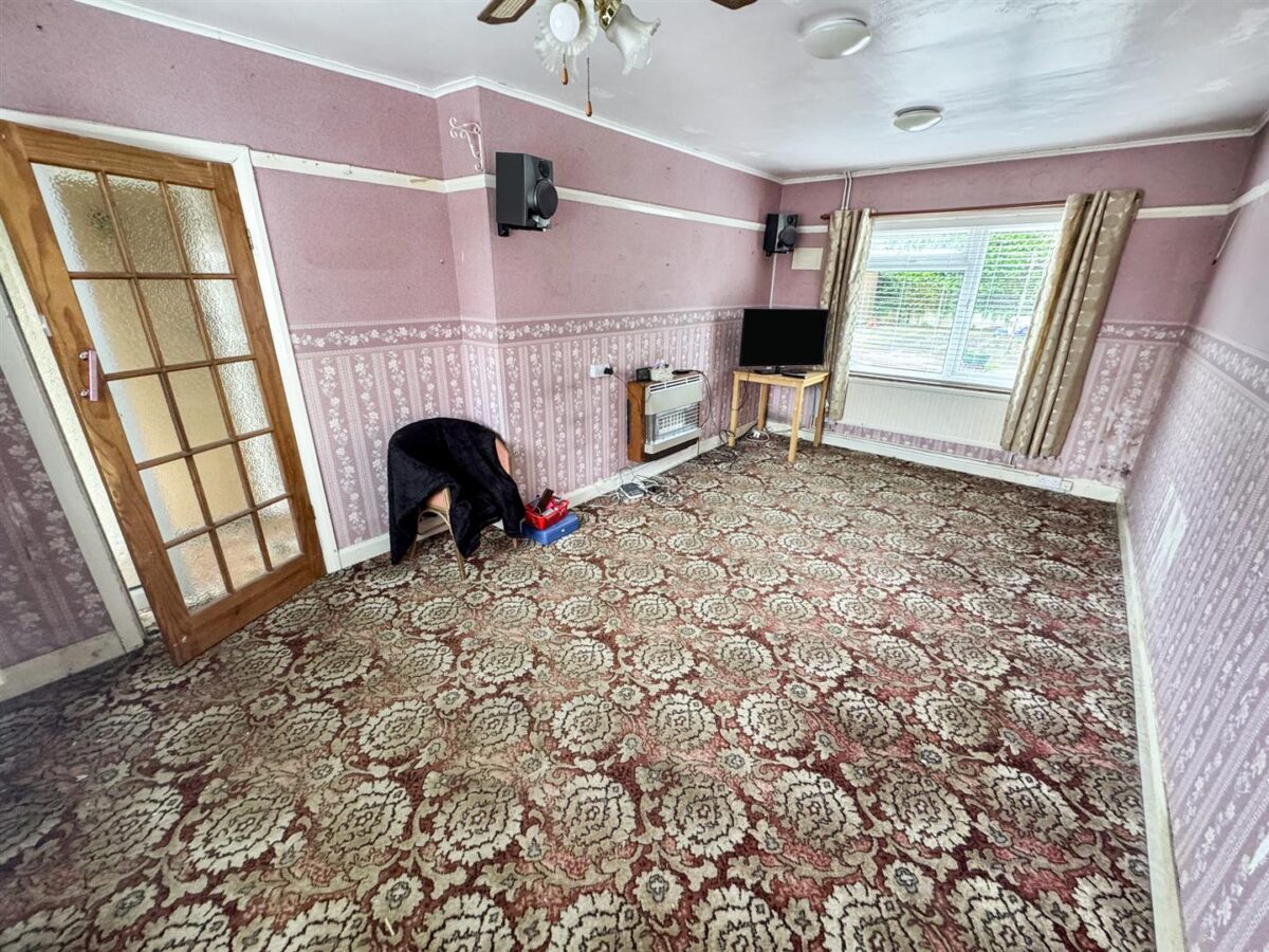 Faraday Grove, Corby