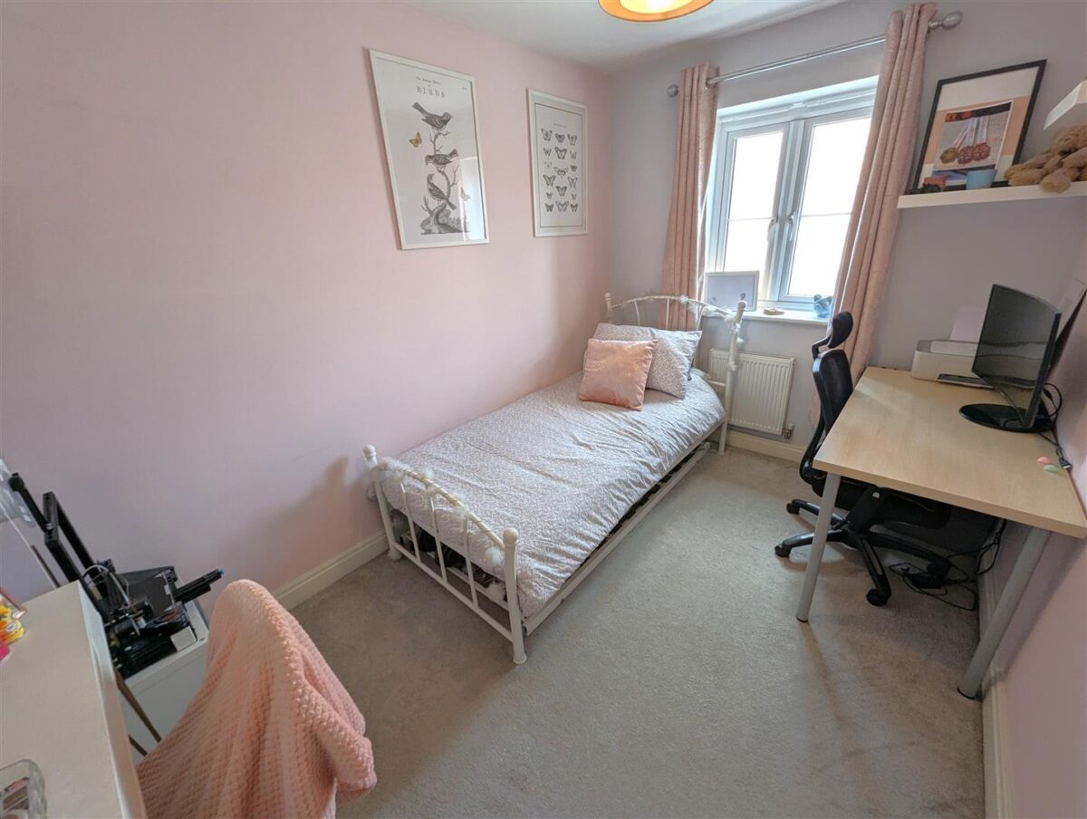 Woburn Close, Corby