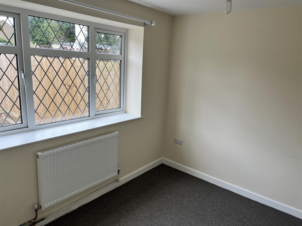 Willow Brook Road, Corby