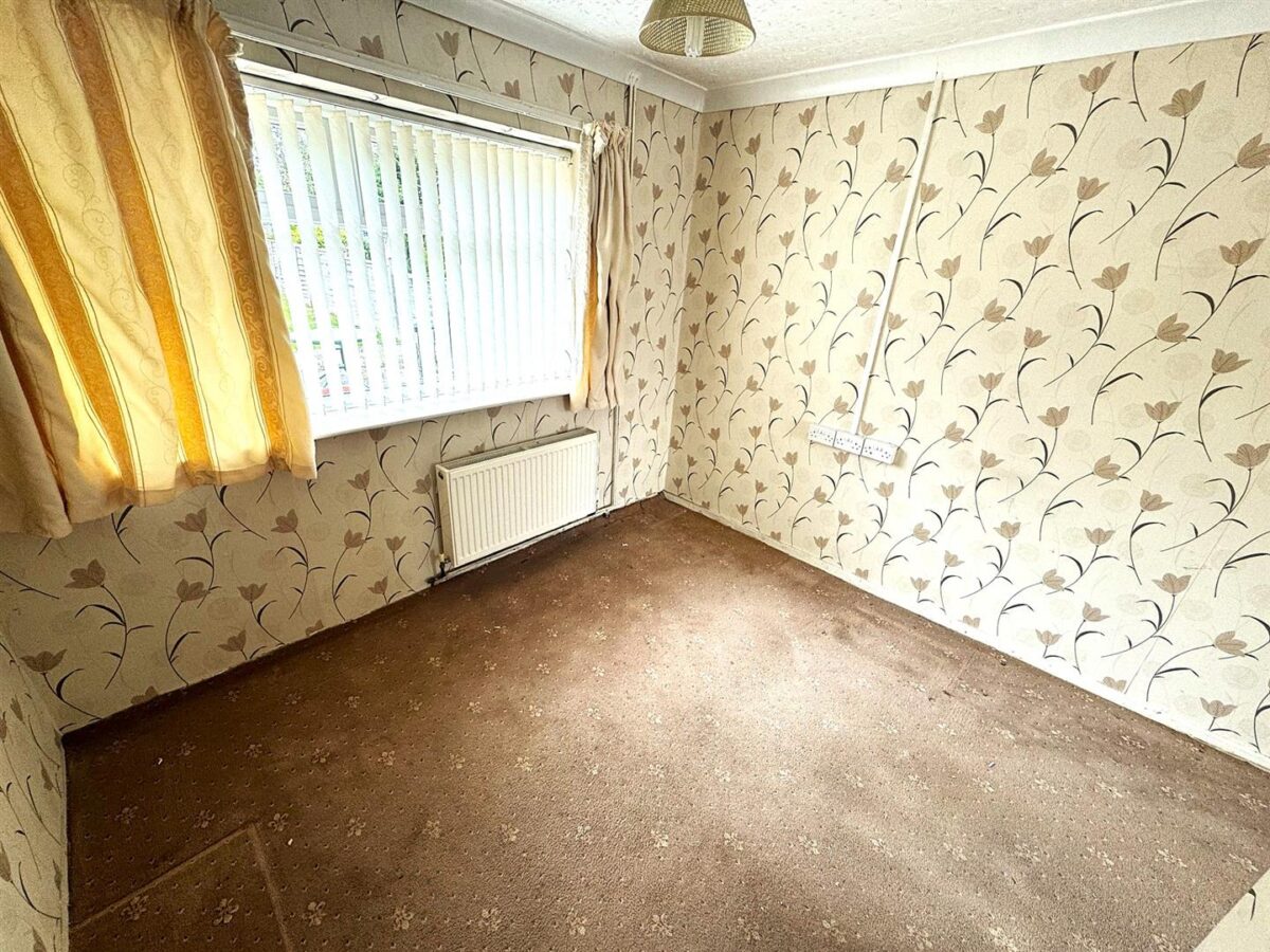 Willow Brook Road, Corby
