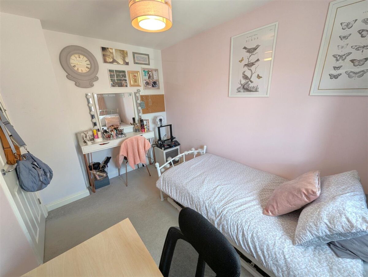 Woburn Close, Corby
