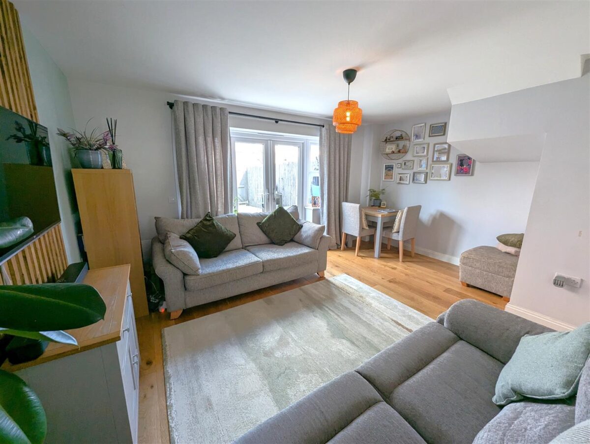 Woburn Close, Corby