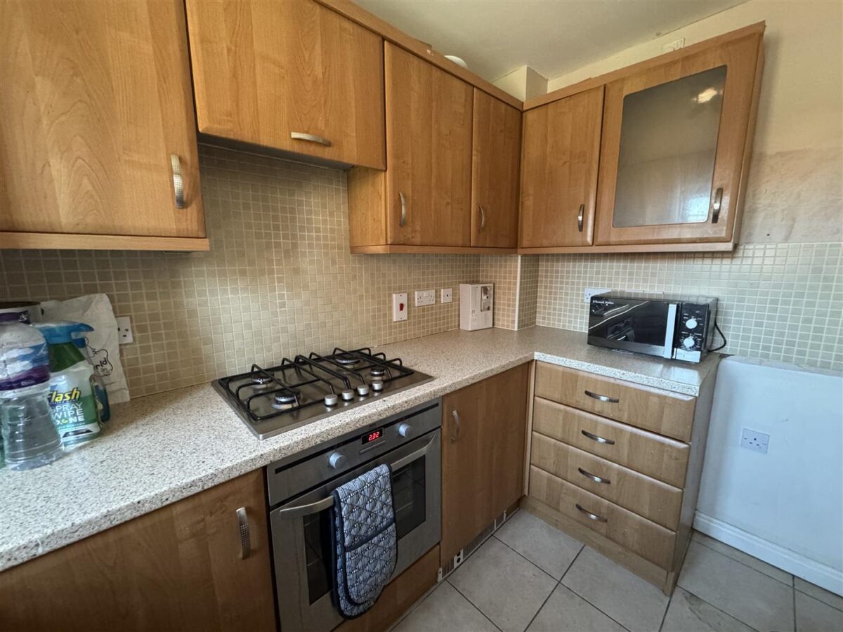 Farnborough Close, Corby