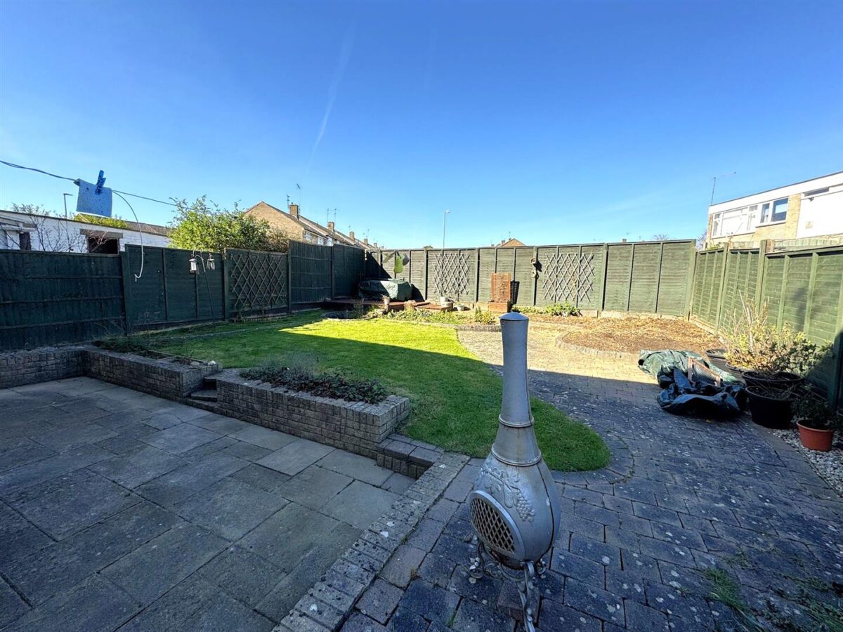 Shetland Way, Corby