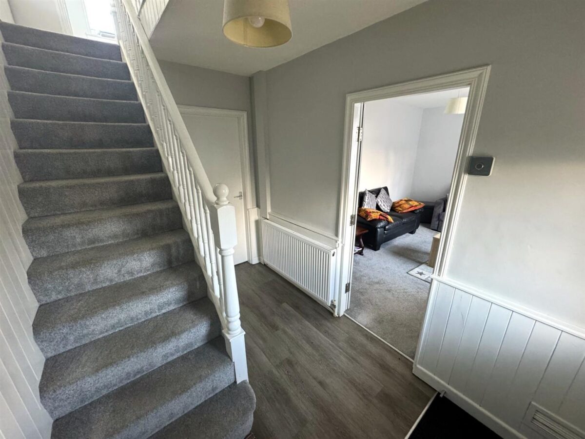 Shetland Way, Corby