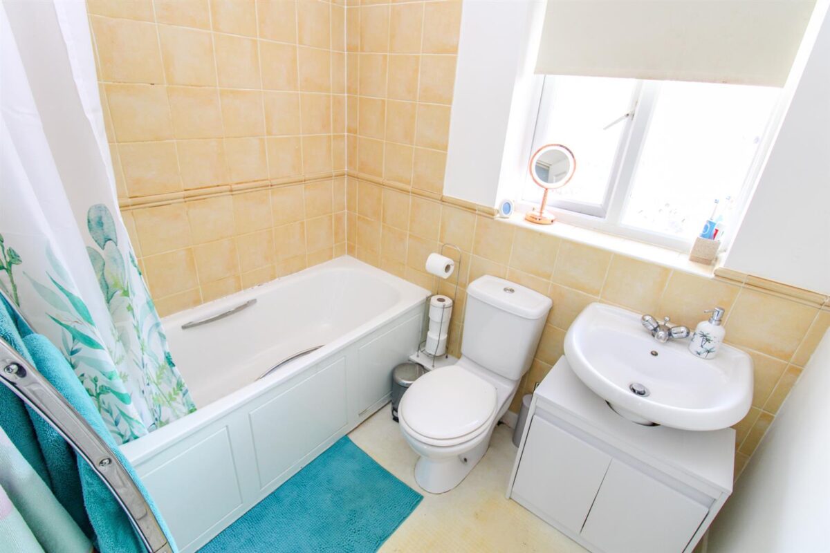 Violet Close, Corby