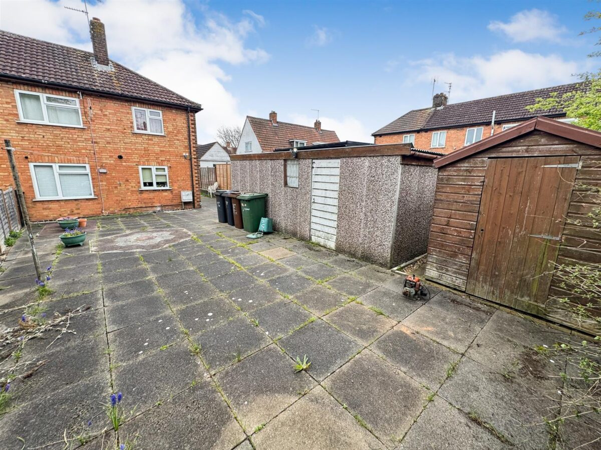 Faraday Grove, Corby