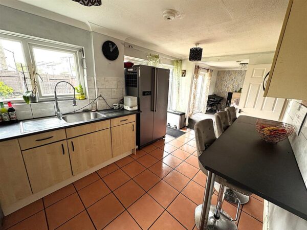 Grantham Walk, Corby