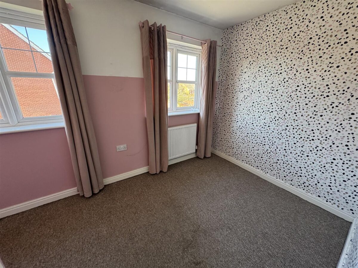 Farnborough Close, Corby