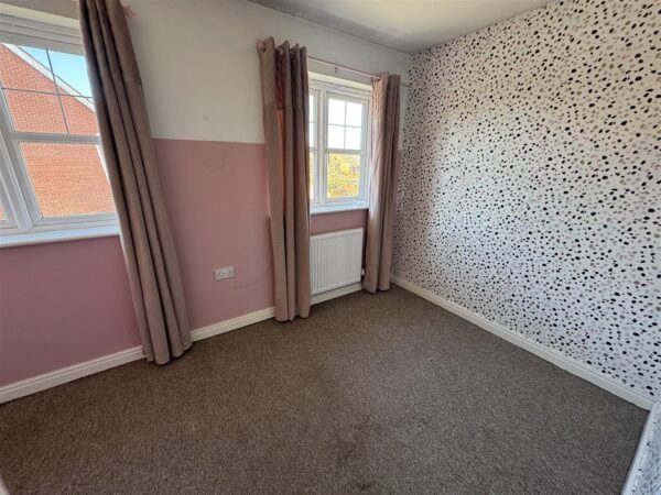 Farnborough Close, Corby