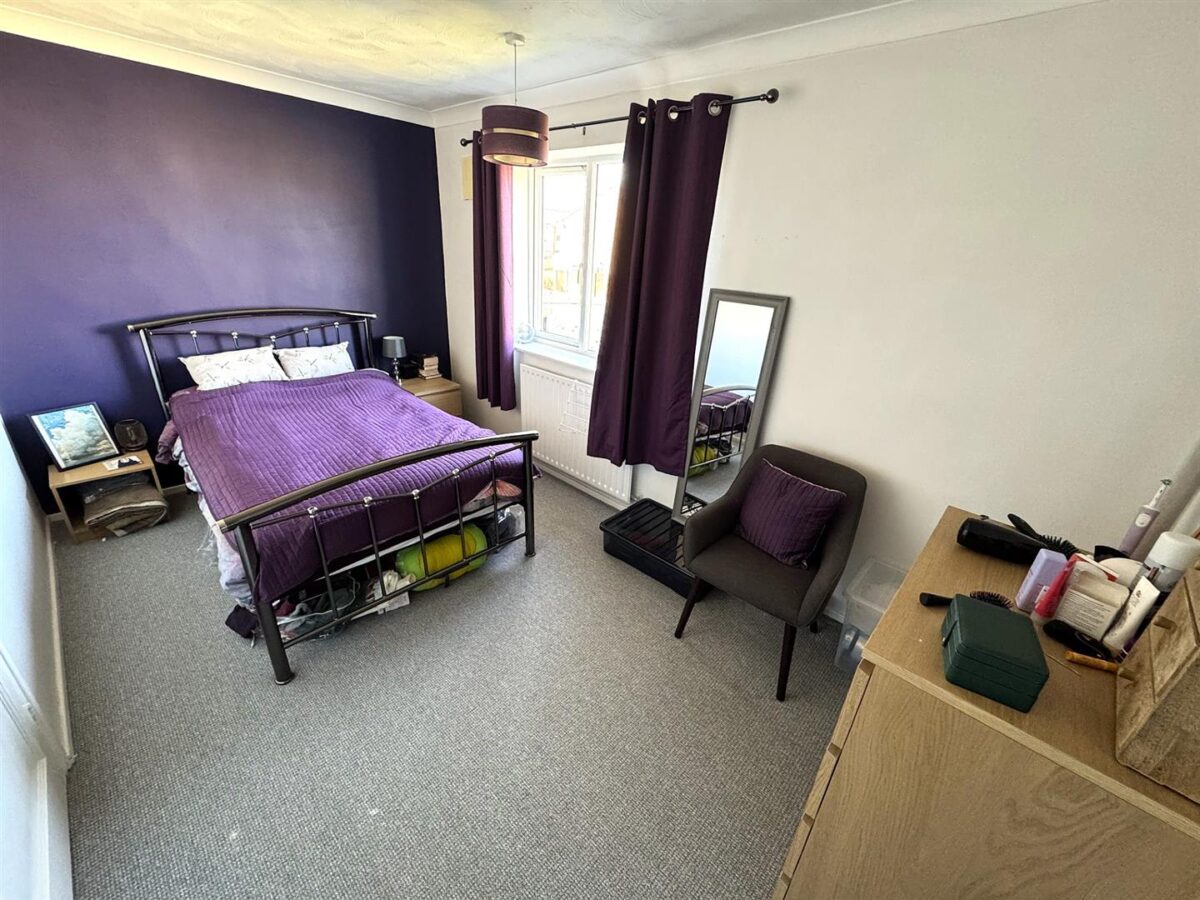 Shetland Way, Corby