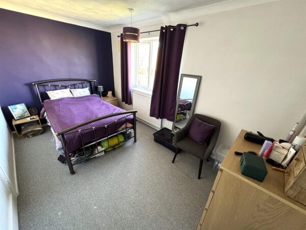 Shetland Way, Corby