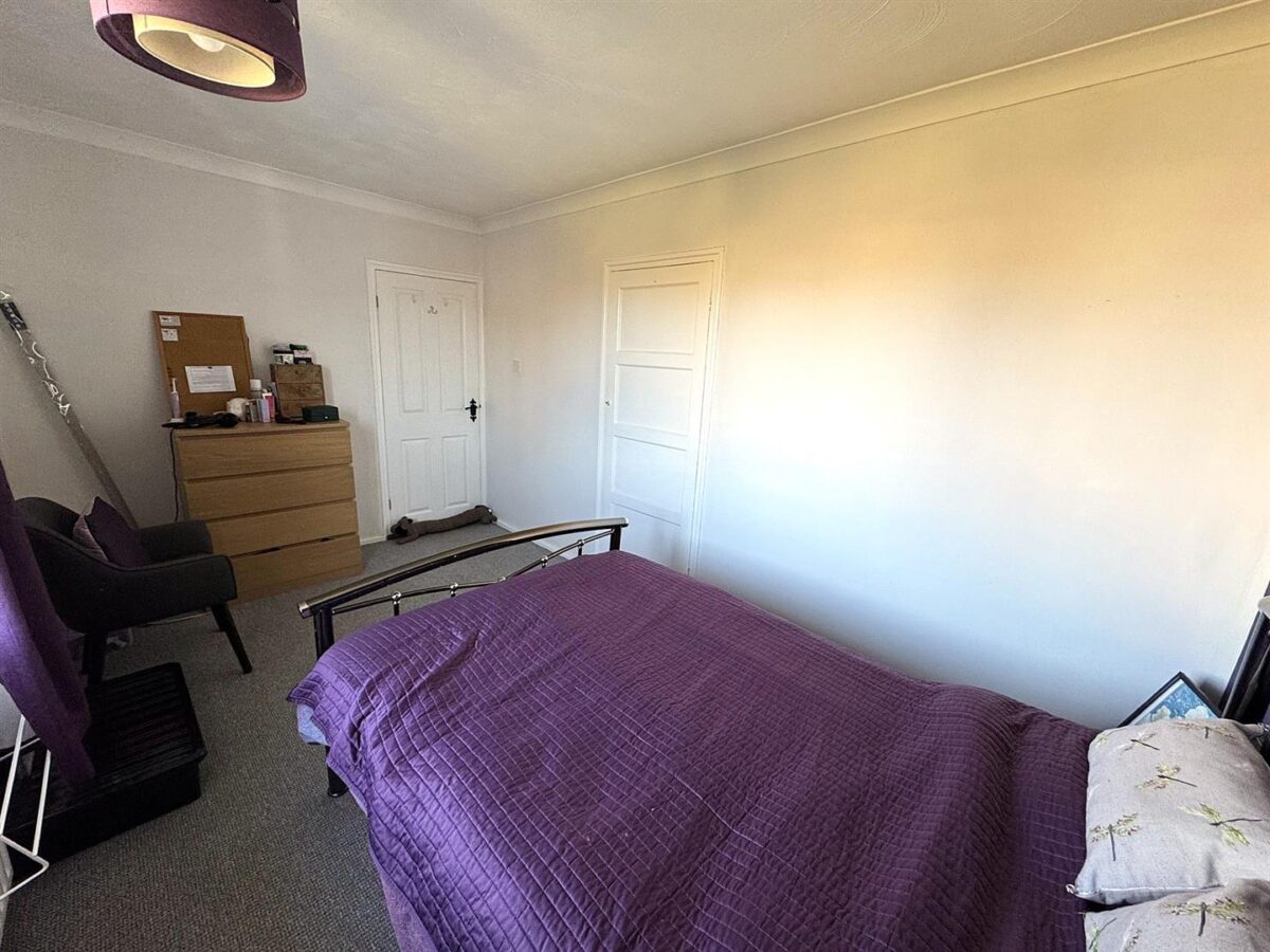Shetland Way, Corby