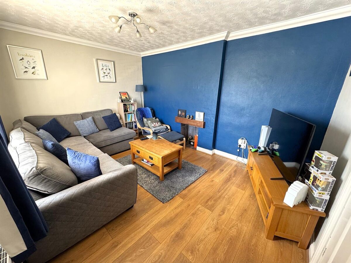 Shetland Way, Corby