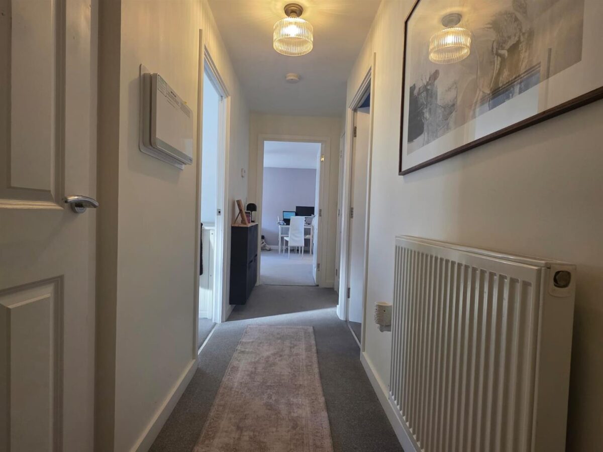 Holdenby Drive, Priors Hall Park