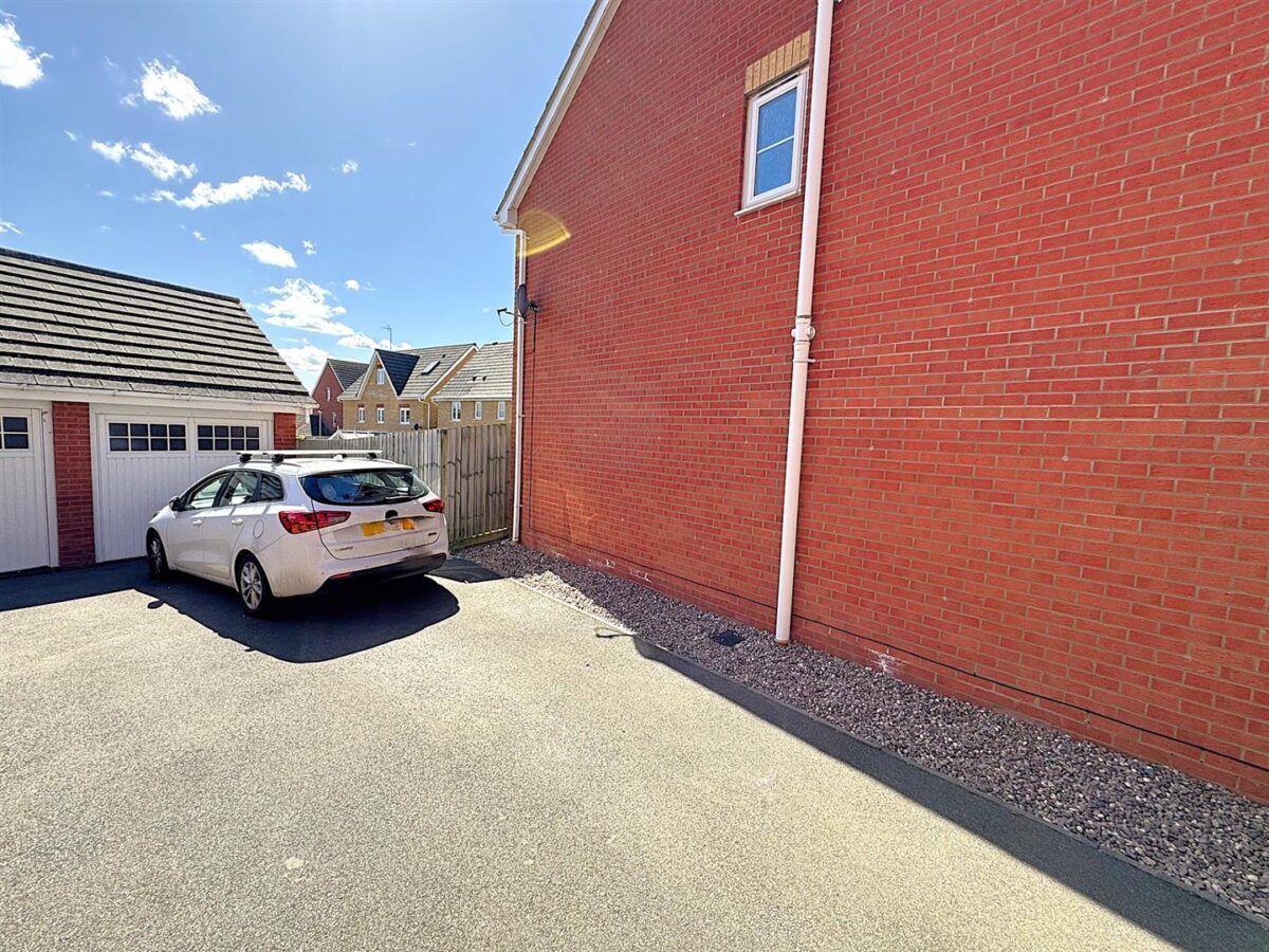 Chepstow Road, Corby