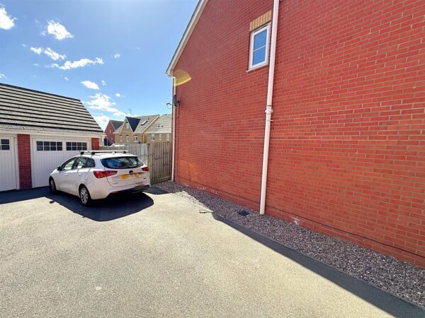 Chepstow Road, Corby