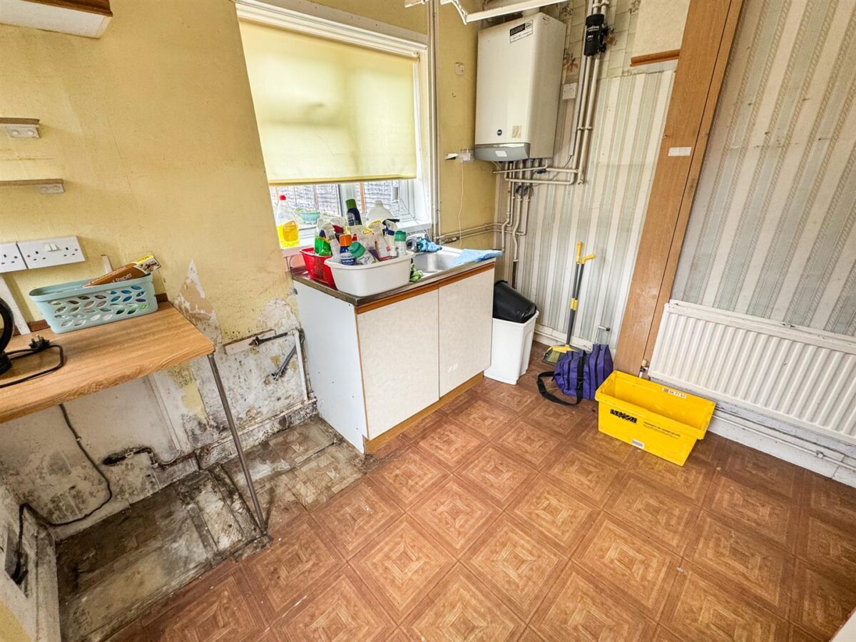 Faraday Grove, Corby