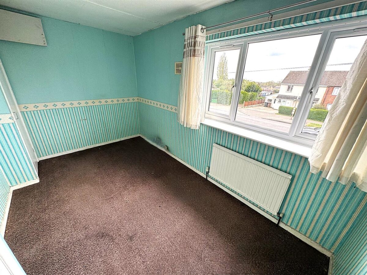 Willow Brook Road, Corby