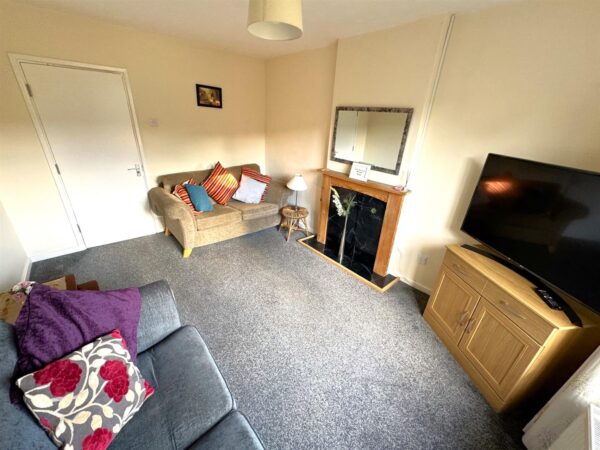 Willow Brook Road, Corby