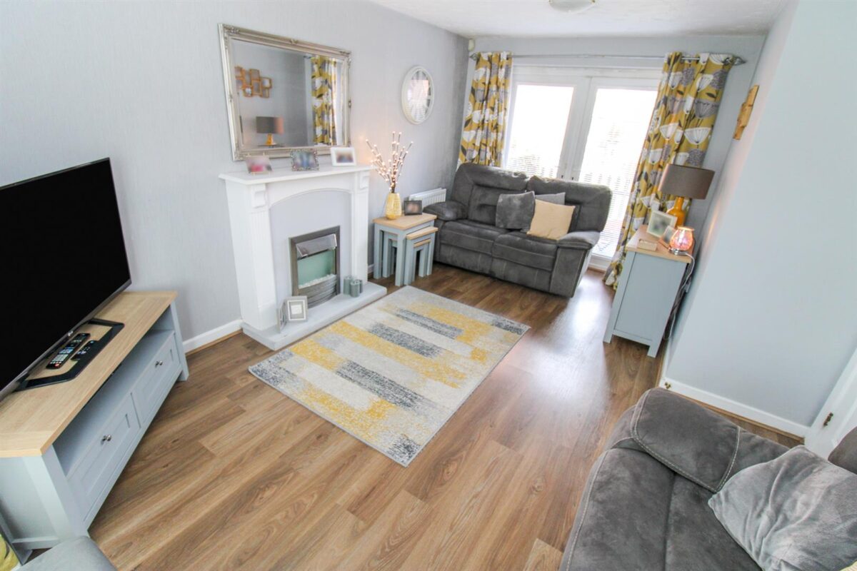 Violet Close, Corby