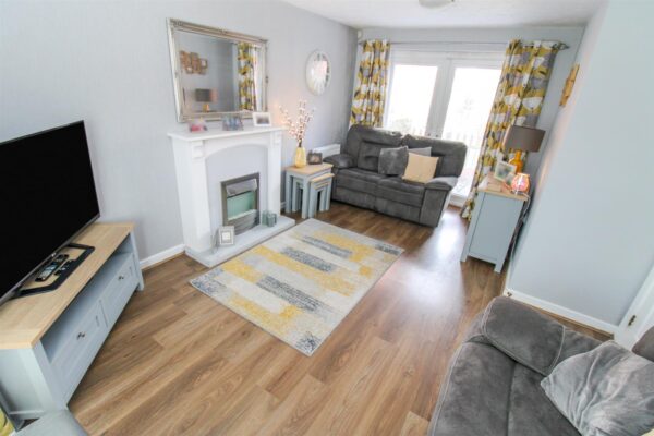 Violet Close, Corby