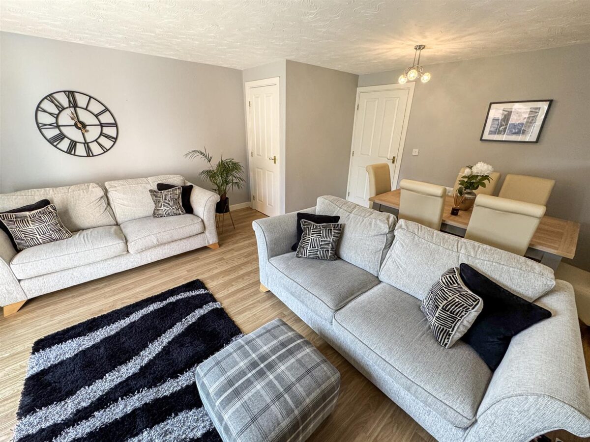 Violet Close, Corby