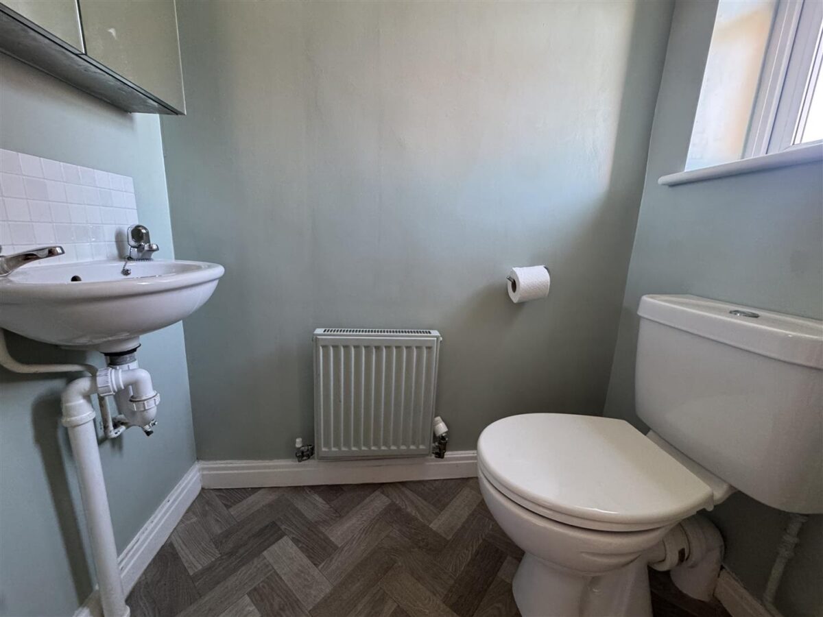 Farnborough Close, Corby
