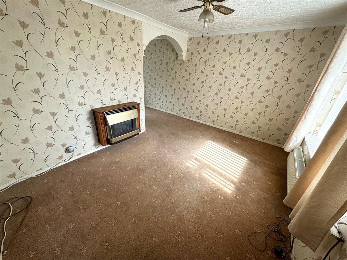 Willow Brook Road, Corby