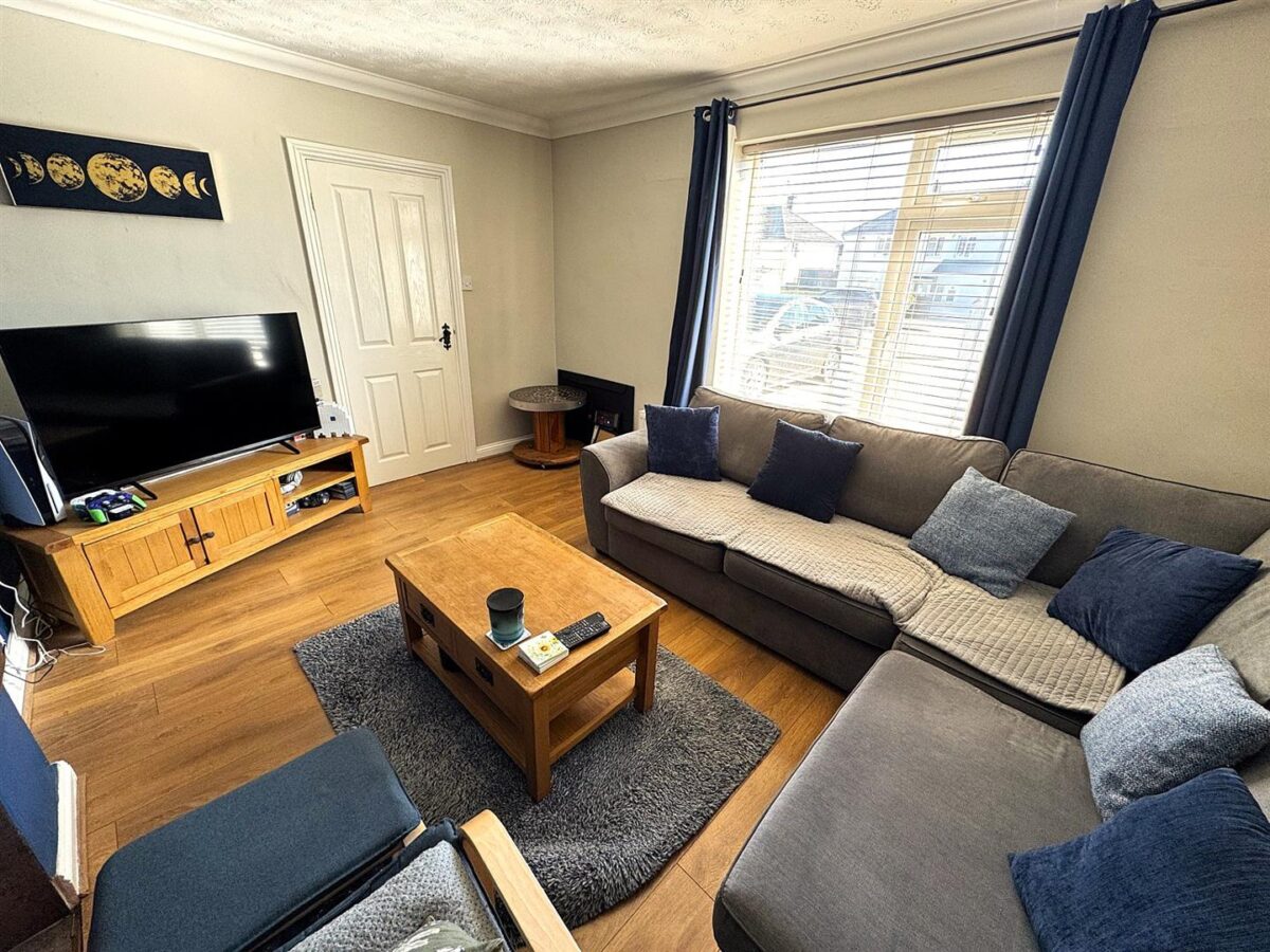 Shetland Way, Corby