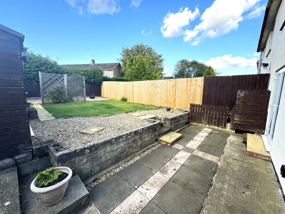 Shetland Way, Corby