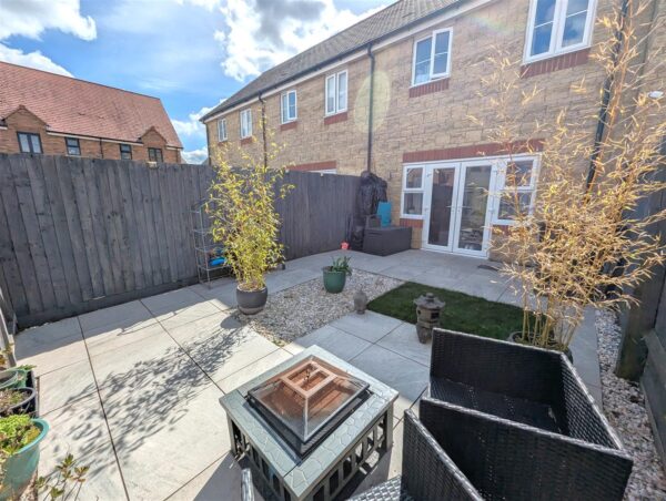 Woburn Close, Corby