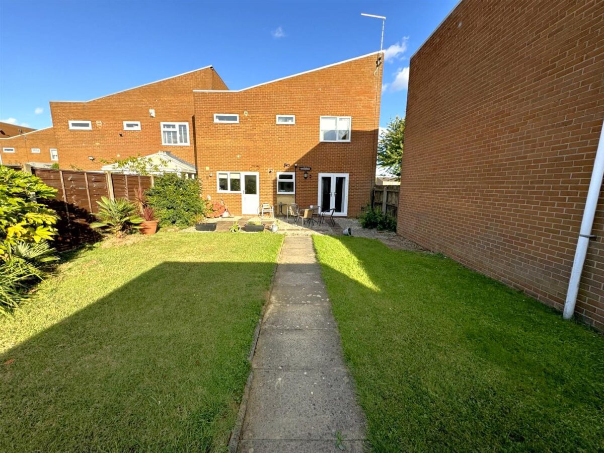 Morley Walk, Corby