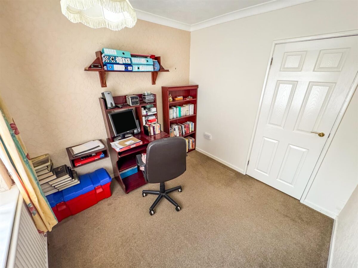 Denmark Close, Corby