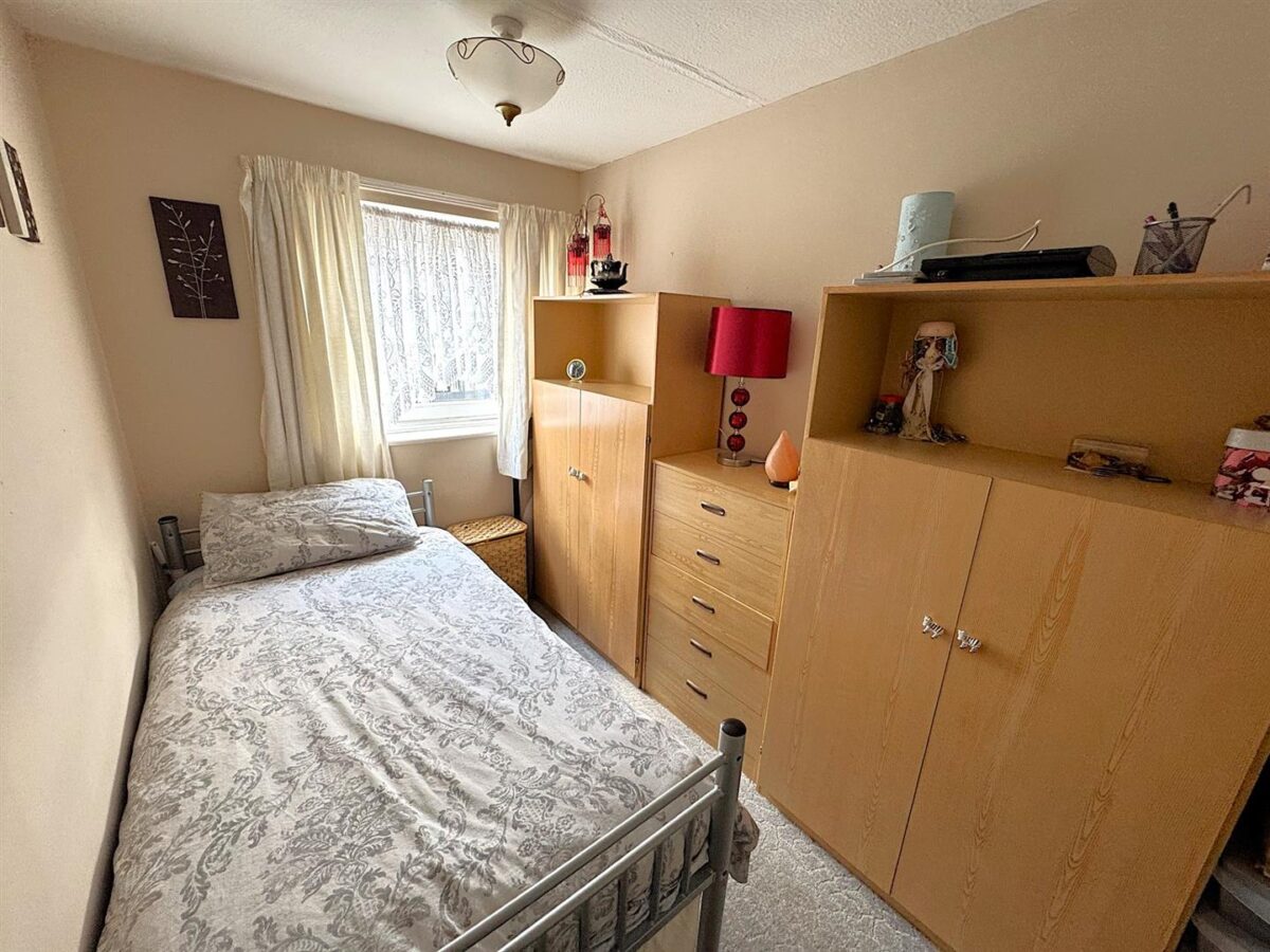 Kensington Walk, Corby