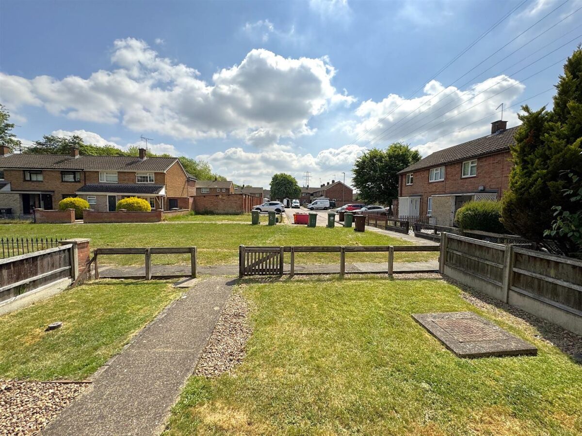 Caythorpe Square, Corby