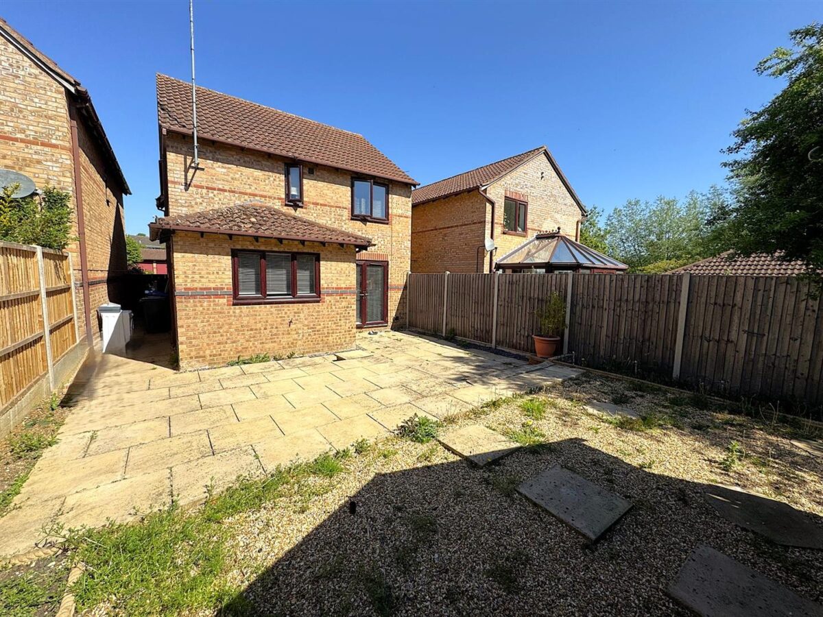Sycamore Drive, Desborough, Kettering