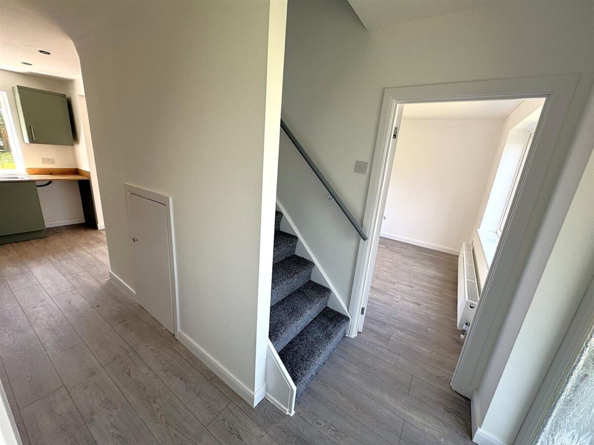 Clovelly Court, Corby