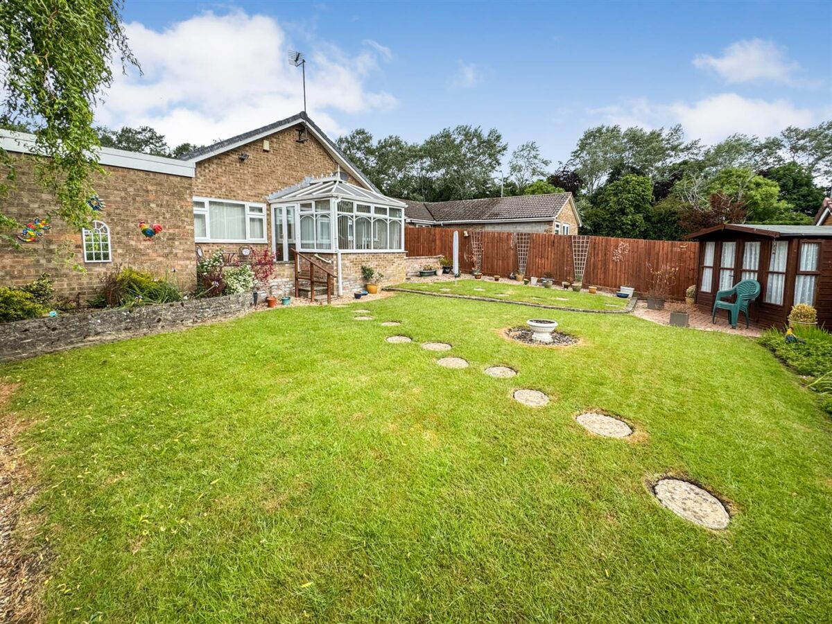 Denmark Close, Corby