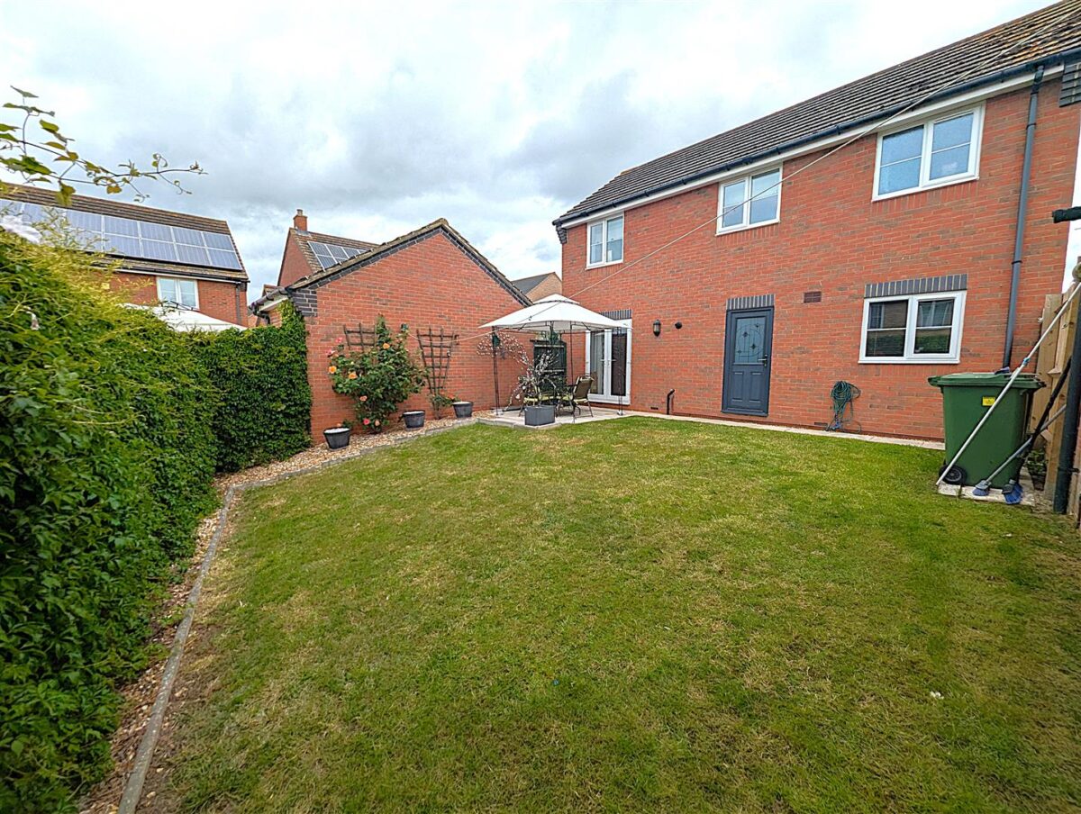 Jackdaw Road, Corby