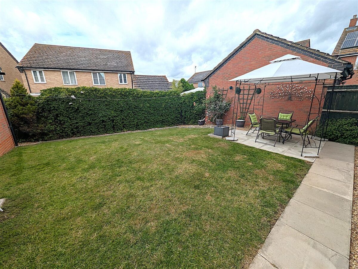 Jackdaw Road, Corby