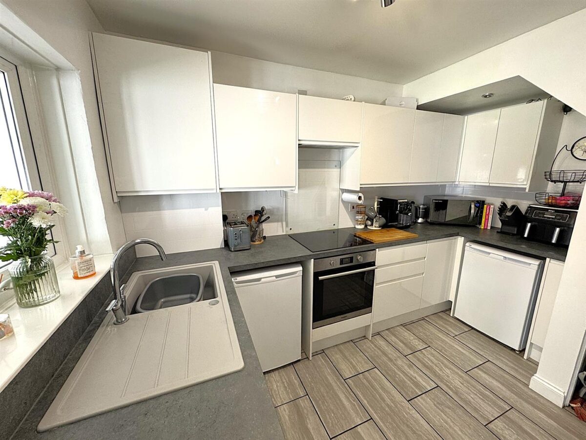 Westfields Road, Corby