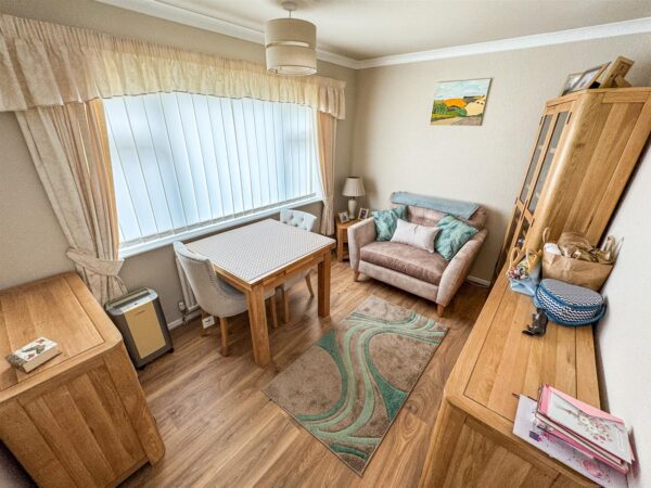 Denmark Close, Corby