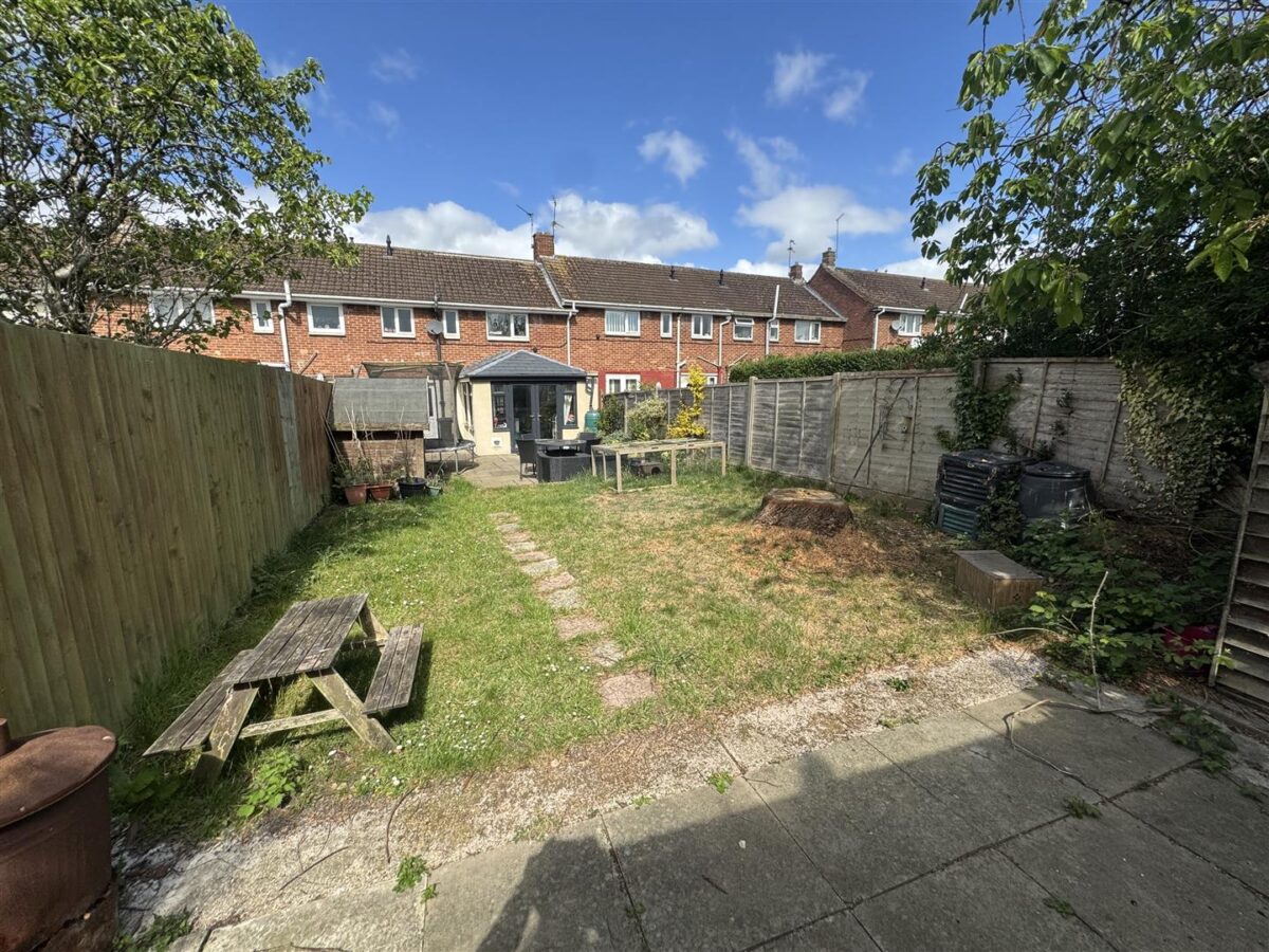 Kingsthorpe Avenue, Corby