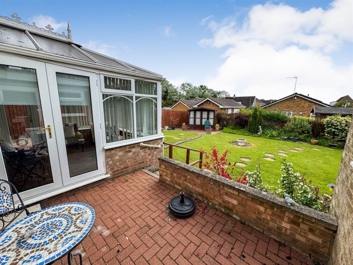 Denmark Close, Corby