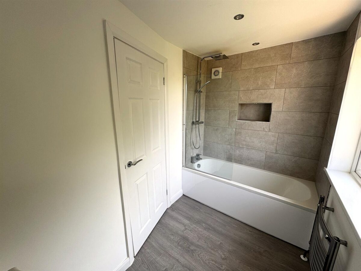 Clovelly Court, Corby