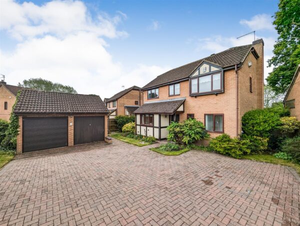Briery Close, Great Oakley, Corby